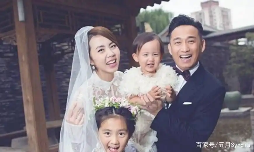 明星幸福家庭_娱乐圈模范夫妻_娱乐圈老模范夫妻
