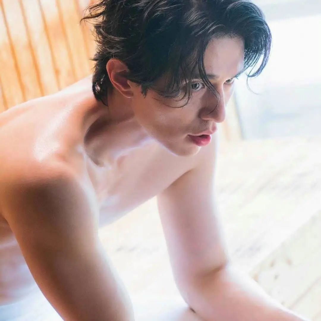 韩国艺人变肿原因_韩国酵母现象分析_韩国女明星腿